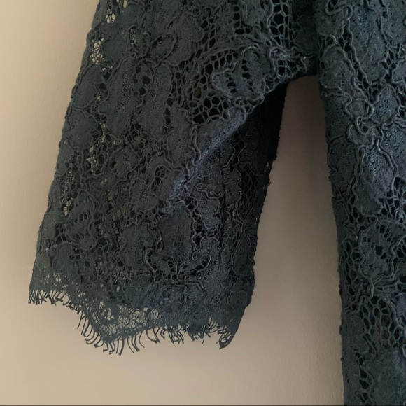 Aritzia T. Babaton Barrett Lace Blouse - Picture 4 of 6